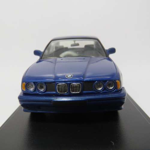 DelPrado 1985 BMW M5 die-cast model car - Scale 1/43