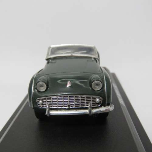DelPrado 1955 Triumph TR 3 die-cast model car - Scale 1/43