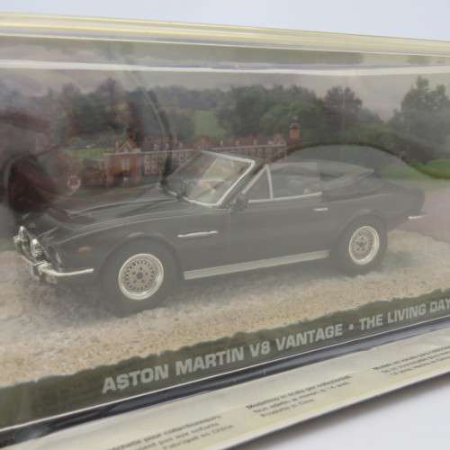 James Bond 007 Aston Martin V8 vantage model car - The Living daylights