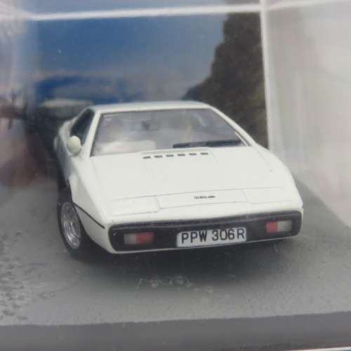 James Bond 007 Lotus Esprit model car - The Spy who loved me