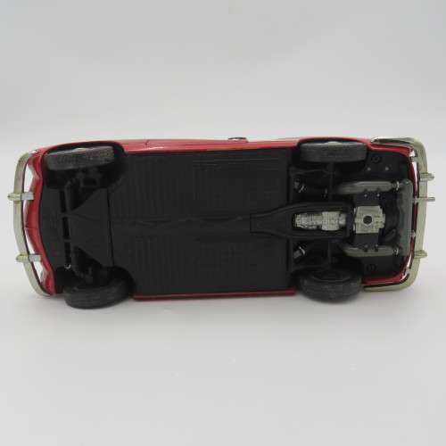 Paul`s Model Art Classic line Volkswagen Karmann Ghia model car - Scale 1/24 - Mirror missing