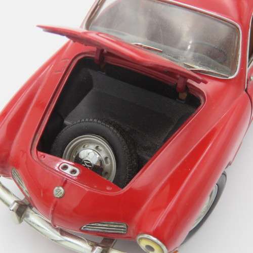 Paul`s Model Art Classic line Volkswagen Karmann Ghia model car - Scale 1/24 - Mirror missing