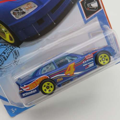 Lot of 5 Hot Wheels toy cars in packs