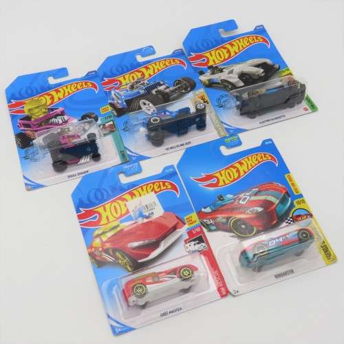 Lot of 5 Hot Wheels toy cars in packs