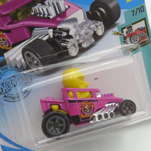 Lot of 5 Hot Wheels toy cars in packs