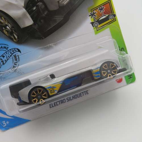 Lot of 5 Hot Wheels toy cars in packs