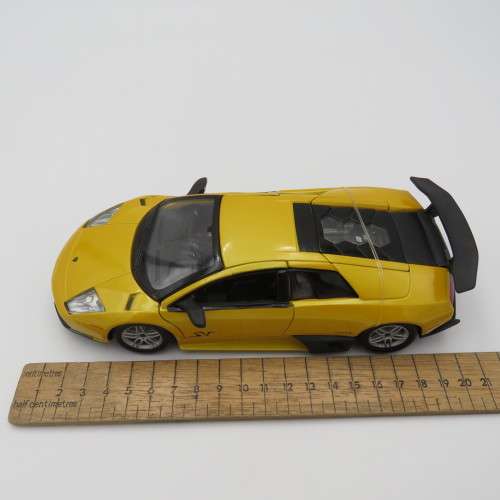 Bburago Lamborghini Murcielago LP 670-4 SV model car - Scale 1/24