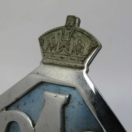 Vintage 1950`s RAF Stokes Victoria Australia Royal Automobile Club car badge