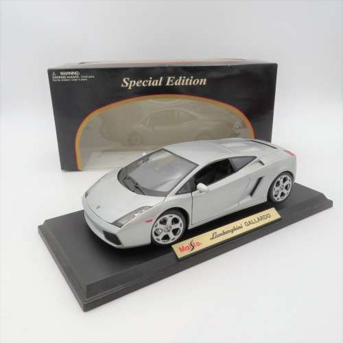 Maisto Special Edition Lamborghini Gallardo model car - Scale 1/18 in a box - Mirror repaired