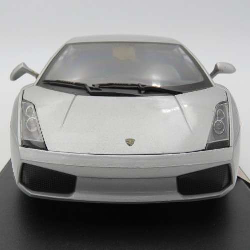 Maisto Special Edition Lamborghini Gallardo model car - Scale 1/18 in a box - Mirror repaired