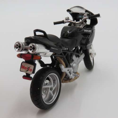 Maisto Ducati Multistrada 1000 DS model motorcycle - Scale 1/18