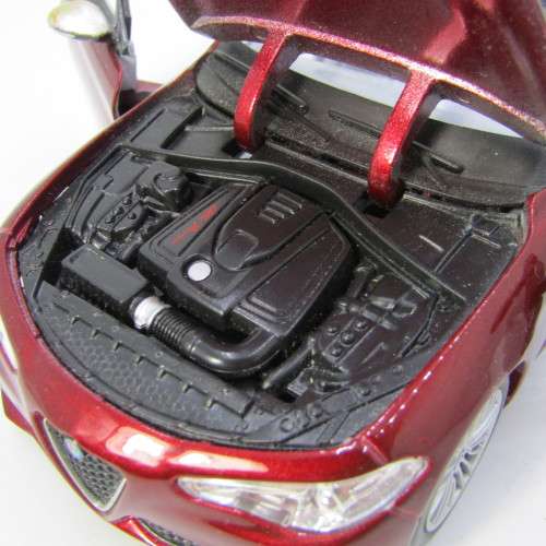 Bburago Alfa Romeo Giulia model car - scale 1/24