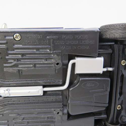 Motor Max Ford Focus ZX3 Model car - Interior repainted - Scale 1/18