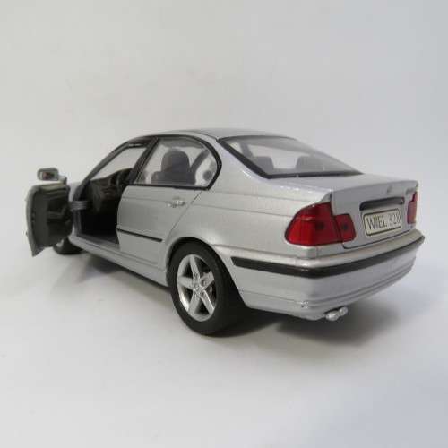 Welly BMW 328i die-cast model car - Scale 1/24