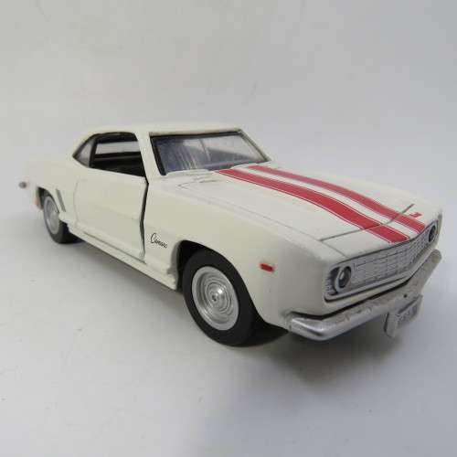 NewRay Speedy Power 1967 Camaro Z28 model car - Scale 1/32 - Pull back action
