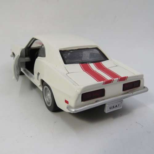 NewRay Speedy Power 1967 Camaro Z28 model car - Scale 1/32 - Pull back action