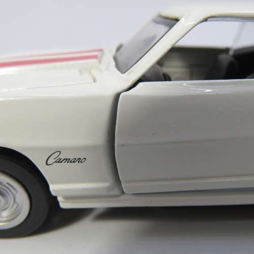 NewRay Speedy Power 1967 Camaro Z28 model car - Scale 1/32 - Pull back action