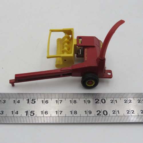ERTL New Holland 900 die-cast Forage harvester
