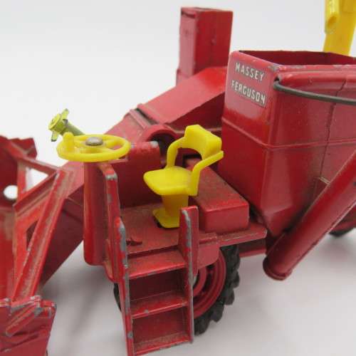 Corgi Major Massey Ferguson 780 combine harvester