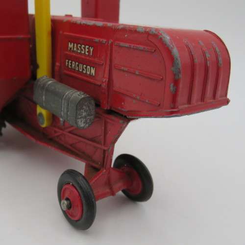 Corgi Major Massey Ferguson 780 combine harvester