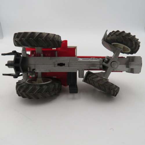 Britain`s Massey Ferguson 2680 die-cast tractor - Scale 1/32