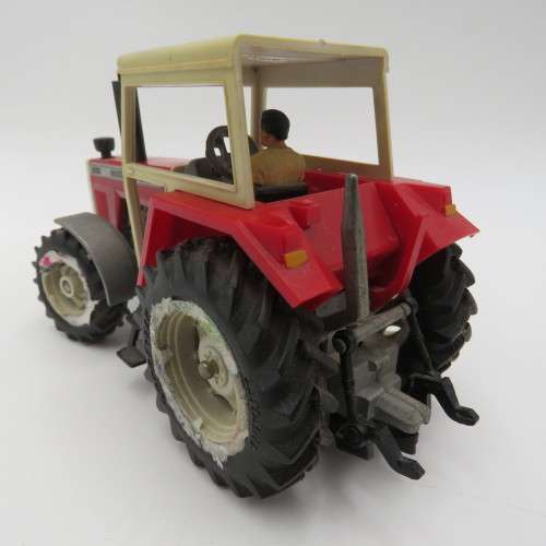 Britain`s Massey Ferguson 2680 die-cast tractor - Scale 1/32