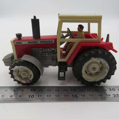 Britain`s Massey Ferguson 2680 die-cast tractor - Scale 1/32
