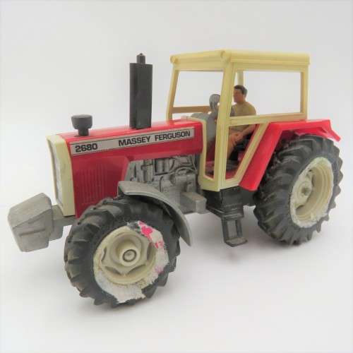 Britain`s Massey Ferguson 2680 die-cast tractor - Scale 1/32