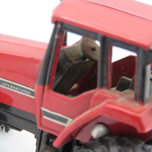 ERTL Case 7210 die-cast tractor