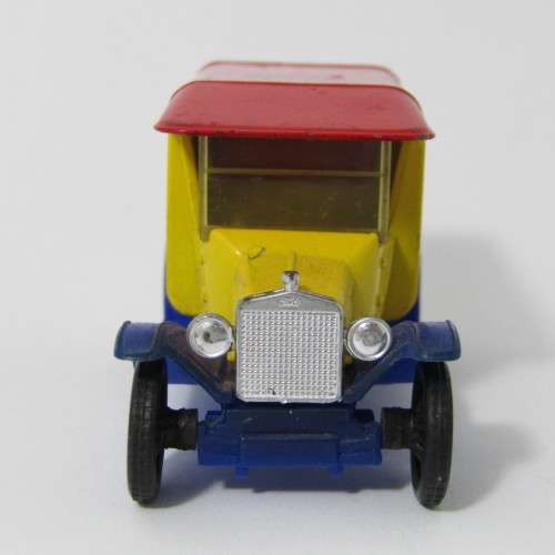 Matchbox 1921 Ford Model T toy car with Bird`s Custard Tampo - scale 1/52