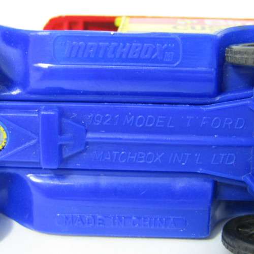 Matchbox 1921 Ford Model T toy car with Bird`s Custard Tampo - scale 1/52