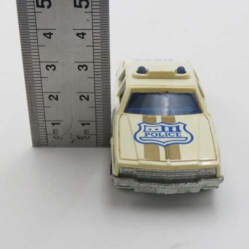 Novacar #109 Chevy Impala police toy car