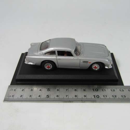 Delprado 1950 Aston Martin model car - scale 1/43