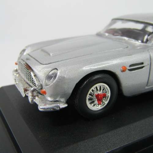 Delprado 1950 Aston Martin model car - scale 1/43