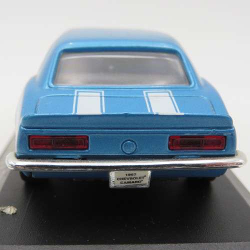 Road Signature 1967 Chevrolet Camaro Z-28 model car - Scale 1/43