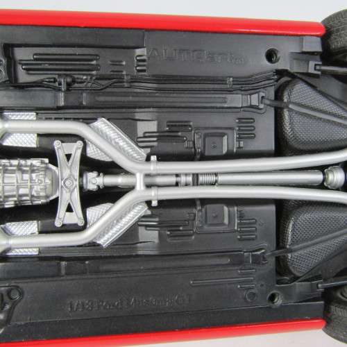 AutoArt Ford Mustang GT Convertible model car with certificate - scale 1/18