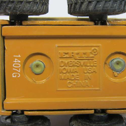 ERTL Case 1845C Uni loader die-cast model - scale 1/50