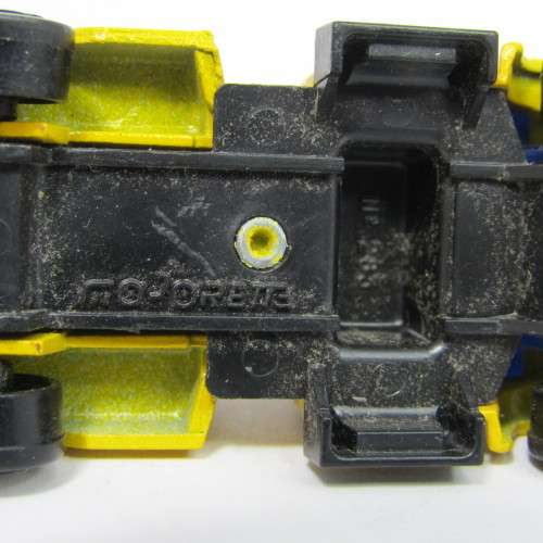 Majorette #283 GMC Brigadier crane toy car truck - scale 1/100