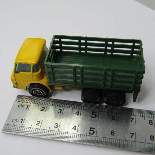Matchbox Superfast #4 Dodge Stake truck toy car