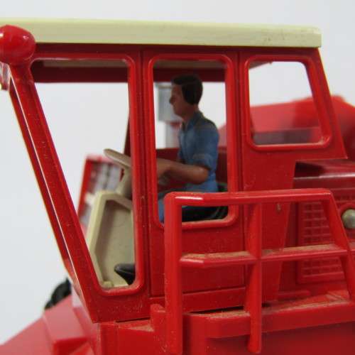 Britain`s Ltd. Massey-Ferguson 760 combine harvester model - scale 1/32