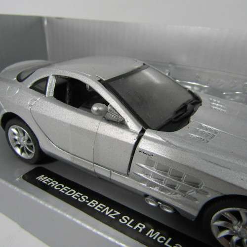 New Ray City Cruiser Mercedes-Benz SLR McLaren model car in original box - scale 1/43