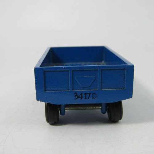 ERTL Blue forming wheeled trailer - scale 1/64 - scale 1/32