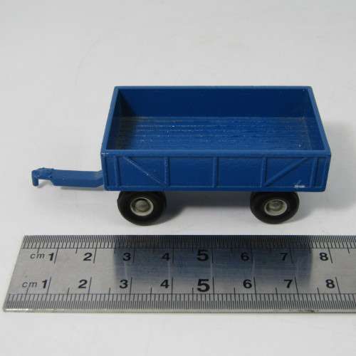 ERTL Blue forming wheeled trailer - scale 1/64 - scale 1/32