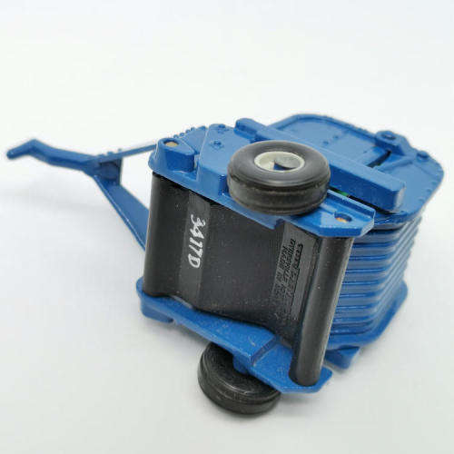 ERTL Ford TW-35 tractor with baler - scale 1/64