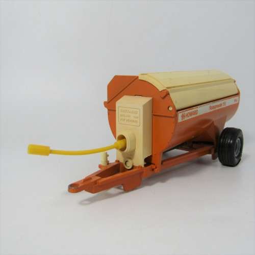 Britains Howard Rotaspreader 155 die-cast farming trailer - scale 1/32