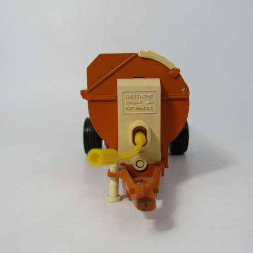 Britains Howard Rotaspreader 155 die-cast farming trailer - scale 1/32