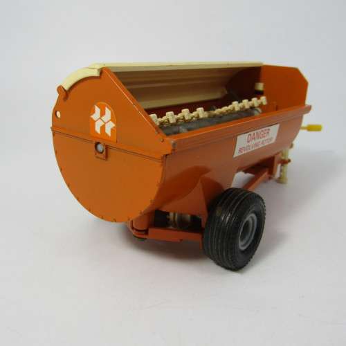 Britains Howard Rotaspreader 155 die-cast farming trailer - scale 1/32