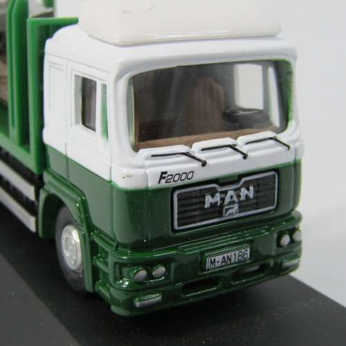 Automaxx MAN F2000 heavy truck with crane die-cast truck in box - scale 1/72