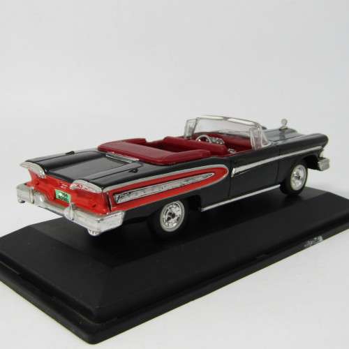 Road Signature 1958 Edsel Citation die-cast model car - scale 1/43