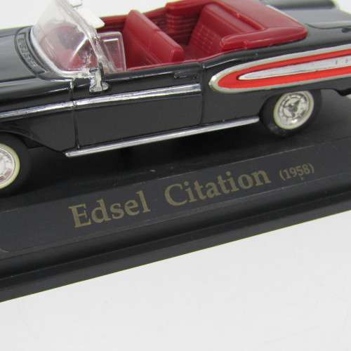 Road Signature 1958 Edsel Citation die-cast model car - scale 1/43